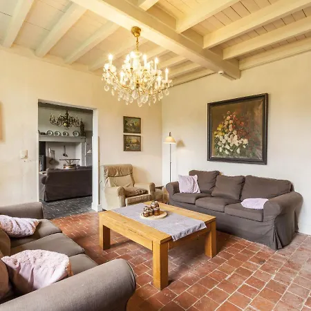 Holiday home Beautiful In With Big Garden *