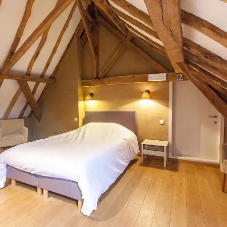 Beautiful In With Big Garden Holiday home